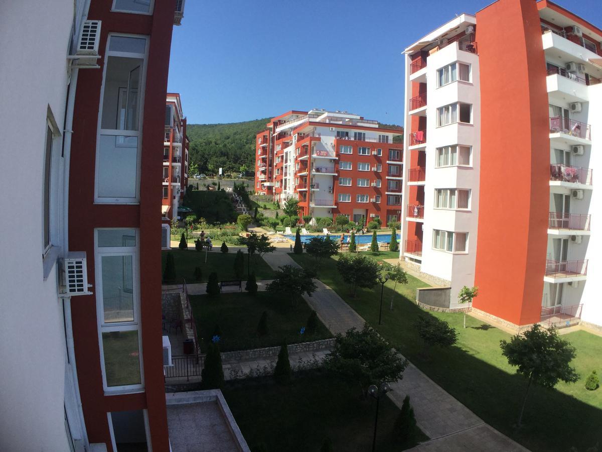 Marina Panorama Grand Resort Private Apartments Светий Влас Екстер'єр фото